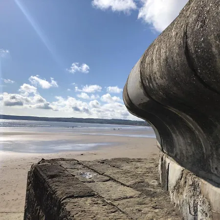 Bay Breeze - Part Of The The Bay Village With Pool, Gym And Direct Access, Pub, Restaurant, Tennis And Meadows Walks * Filey