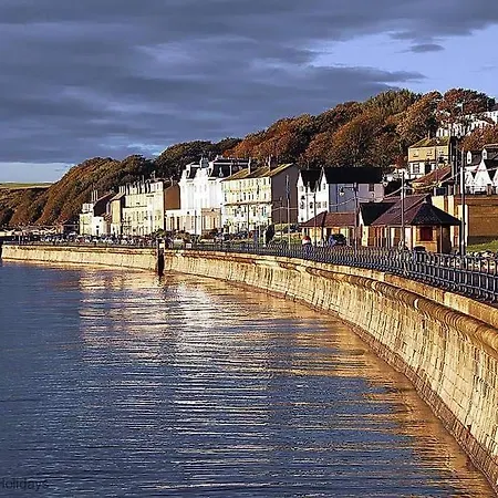 Bay Breeze Filey