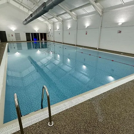 Vakantiehuis Bay Breeze - Part Of The The Bay Village With Pool, Gym And Direct Access, Pub, Restaurant, Tennis And Meadows Walks