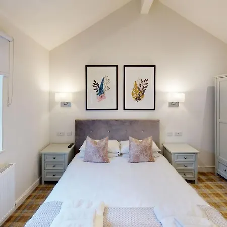 Vakantiehuis Bay Breeze - Part Of The The Bay Village With Pool, Gym And Direct Access, Pub, Restaurant, Tennis And Meadows Walks Filey