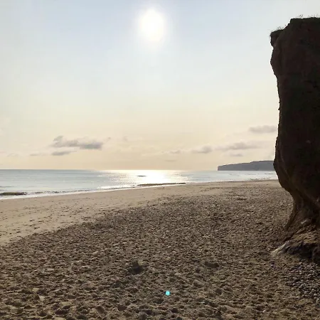 Bay Breeze - Part Of The The Bay Village With Pool, Gym And Direct Access, Pub, Restaurant, Tennis And Meadows Walks * Filey